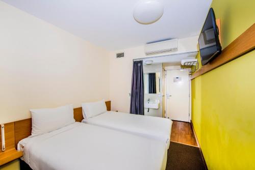 ibis budget Sydney Olympic Park - main image