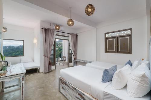 . Earthbound Residence- Kandy