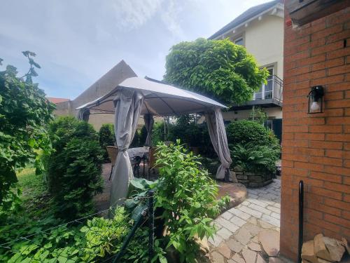 Dārzs, Ferienhäusle Sommerach (Ferienhausle Sommerach) in Sommerach