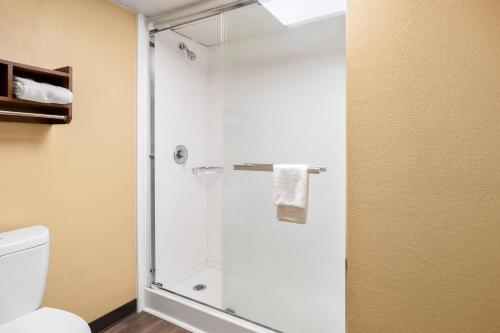 Quality Inn National Fairgrounds Area - image 12