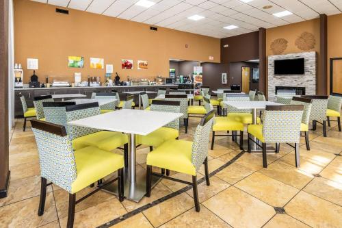 طعام و مشروبات, Quality Inn Perry - National Fairgrounds Area in بيرى