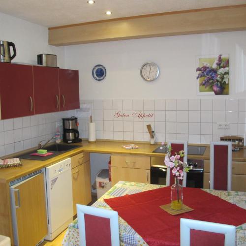 Kitchen, Ferienwohnungen Pustane in Neu Zauche