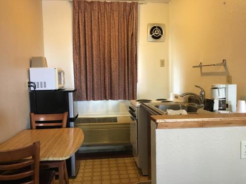 Umatilla Inn & Suites