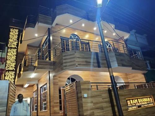 Hotel Ram Bhawan in Jankipuram