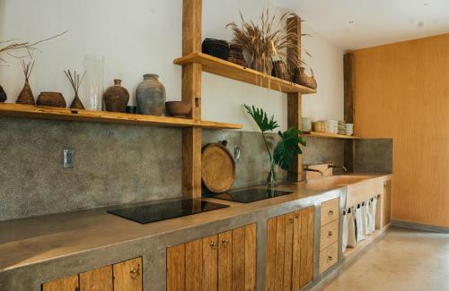 Kitchen, Nong Lam Ecolodge in Thủ Đức