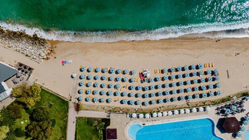 HVD Riviera Beach Ultra All Inclusive & Mineral Pool - Private Beach & Free Parking