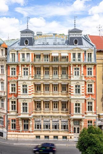 Grandhotel Pupp Room Type - Pupp Depandance Quisisana Suite with Wellness Access - Separate building