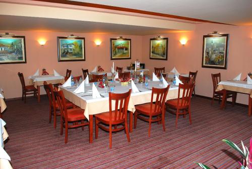Hotel Velbazhd - image 10