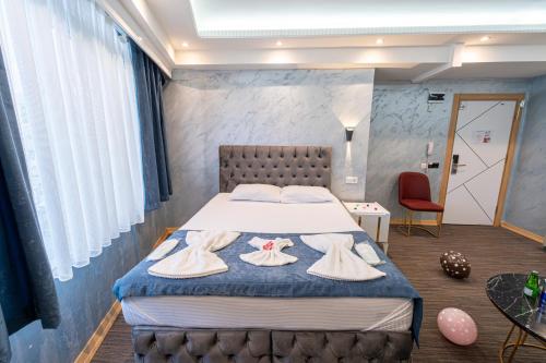 Stay Suite Hotel - image 7