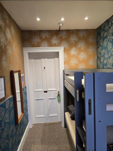 IVY House - image 3