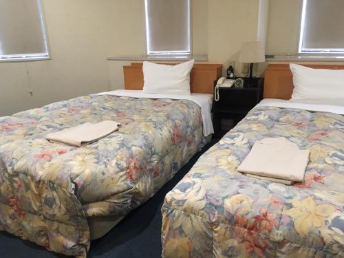 Twin Room - Non-Smoking