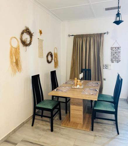 Seadmed, Mani Beach House in Kyparissos