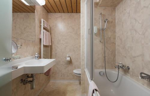 Hotel Continental - image 7