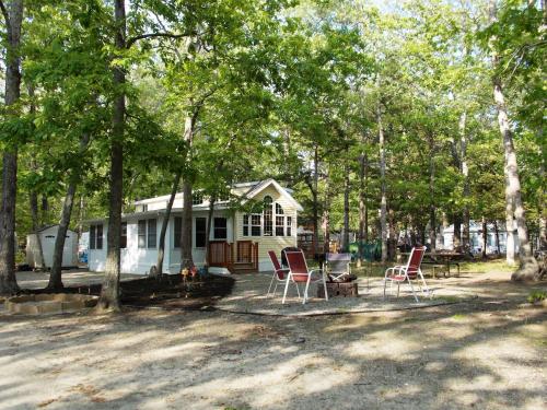 Sea Pines Loft Park Model 5 in Keipmajas tiesu nams (NJ)