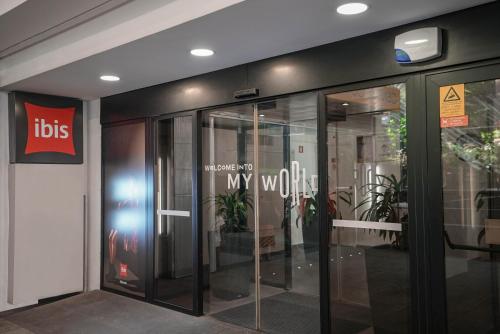 Entrada, ibis Porto Centro in Oporto