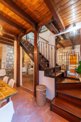 Einrichtungen, Elsa d'Ortigia - I TRE ARCHI in Syracuse