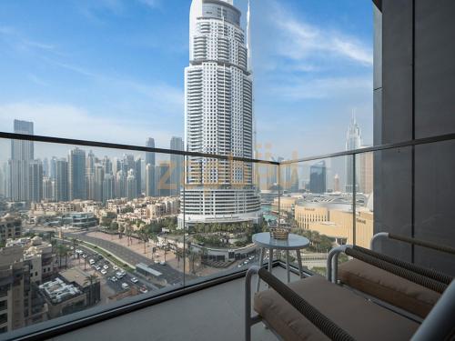 Luxury 2BR at Boulevard Point | Walk to Dubai Mall - image 9