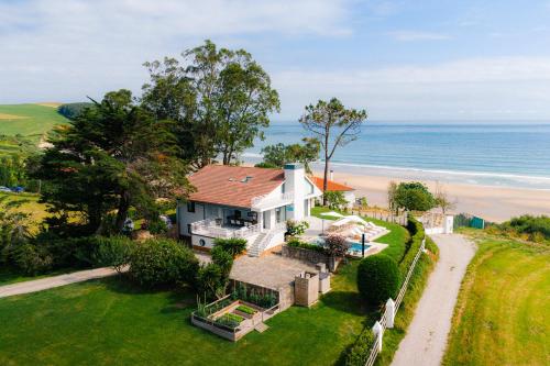 Wishome-villa Con Piscina Y Acceso Privado A La Playa De Oyambre, Comillas - Cantabria