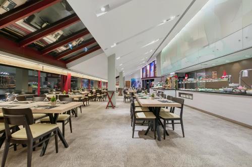 Restaurant, Wuau! Hotel Galanthus & Spa in Soldeu