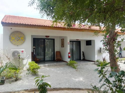Hotel Majesté - your haven of peace in Taabo (Hotel Majeste - your haven of peace in Taabo) in ยามอสเซาโกร