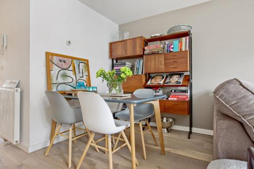 Charming Apartment in City Centre - image 8