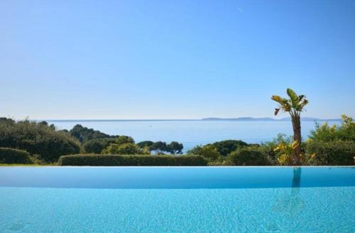 Art Villa Les Trois Iles - Location, gîte - La Croix-Valmer