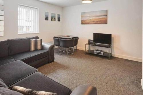 2-Bedroom Serviced Apartment in Skinningrove 7 in Loftus
