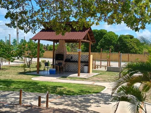 Linda casa em condomínio fechado (Linda casa em condominio fechado) in Pontal Do Peba