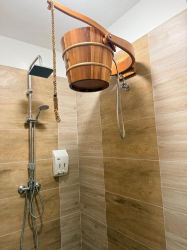 Shower, MaBy Wellness Apartment in Hegyeshalom