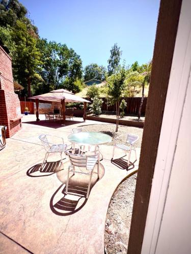 5 bedroom house in prestigious neighborhood! in Walnut Creek (Kalifornia)