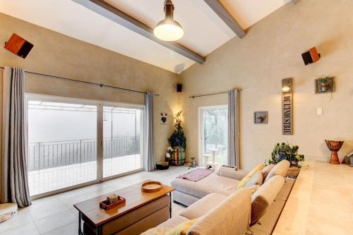 Nature House in Revest-les-Roches