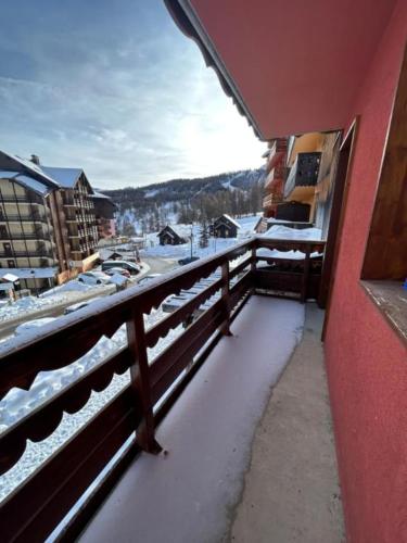 Bright studio in Risoul ski on foot and comfort in Risoul
