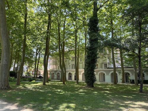 Hirondelles 5 avec terrasse in Eugenie-les-Bains