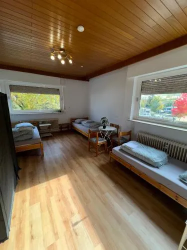 Country Comfort Stay 4 Bedrooms near Frankfurt in Eppertshausen, Deutschland
