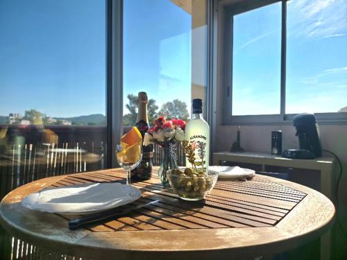 La Porte du Soleil - VUE MER - Plage à 2 Min - Terrasse et Clim - PET FRIENDLY - Offre Spéciale - HolyRiviera Services