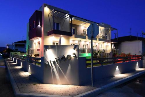 Niriides Boutique Suites 3