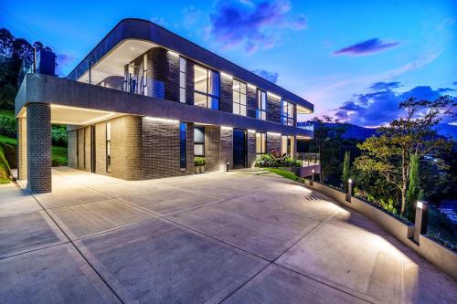 Iconic Villa Club Pool View 15 Min Provenza