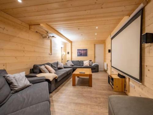 Létesítmények, Gran Casa en Das in Das