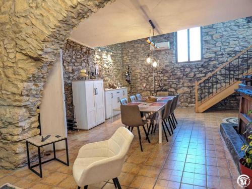 La maison millésime (La maison millesime) in La Caunette