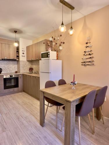 Petkovi Аpartments, Borovets Gardens - One-bedroom and Two-bedroom apartments – khách sạn tại Borovets