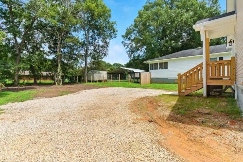 Heart of Cedartown and 1 minute to the Silver Comet Trail in 錫達敦