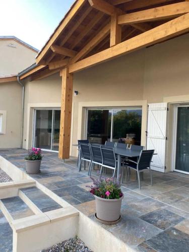 Gîte du tatou (Gite du tatou) in Roquefeuil