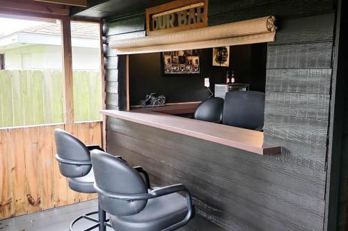 Luxury Houston Retreat Bar Gym Pool Table – khách sạn tại Pasadena