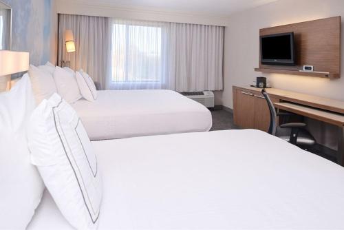 Country Inn & Suites by Radisson, Brown Deer - Milwaukee North