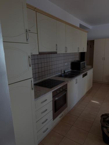 Espana aparthotel – Durres, DC