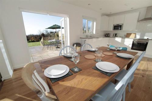 3 Bed in Gower oc-hh2105 - Rhossili Bay