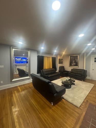 Instalaciones, Newly Renovated Single Family Home in Springfield (MA)