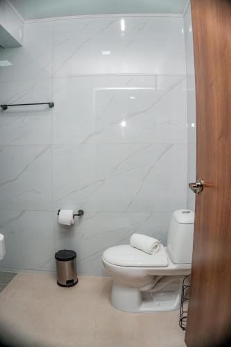 Villa Vet Stylish 3BR Home - New Build - Perfect for families - image 2