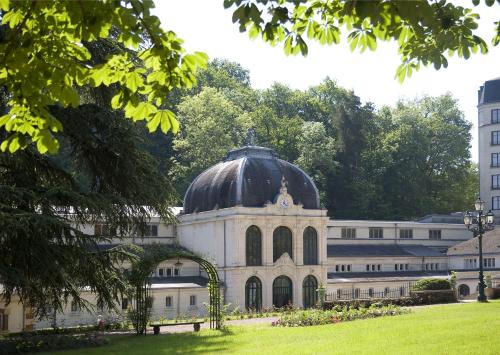Au Petit Chateau les Bains a Thermen Morvan in Moulins-Engilbert