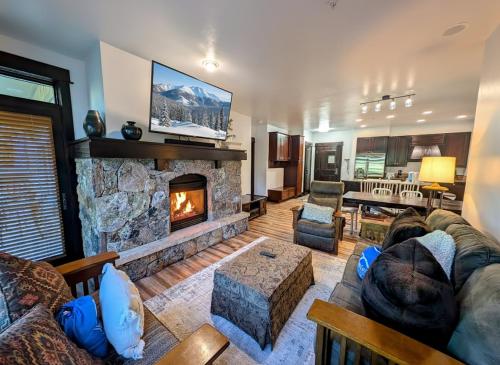 Lone Eagle 3001 by SummitCove Lodging, Keystone